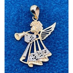 10K Gold Angel Trumpet Charm 2 Tone Pendant 1"x.75" JCM Marked Bale Jacmel .76G
